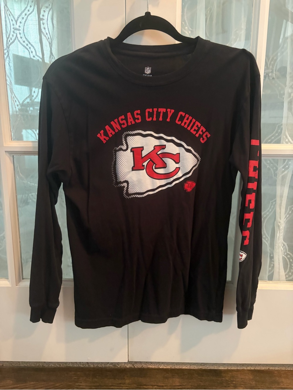 NFL Black Long Sleeve Boy’s Chiefs fan shirt GUC size 14-16